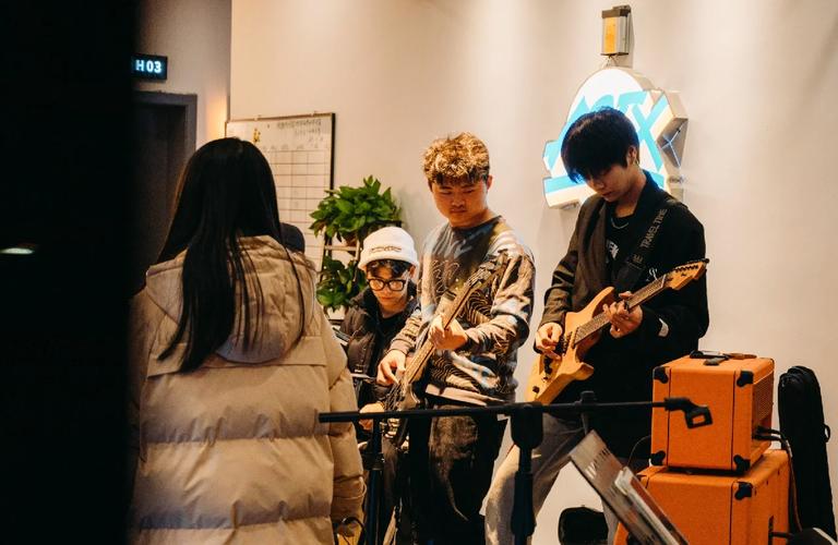 AJ天肥盖伦难偷家 XLB天命人翻江倒海 白云队逆转拿下姿态队