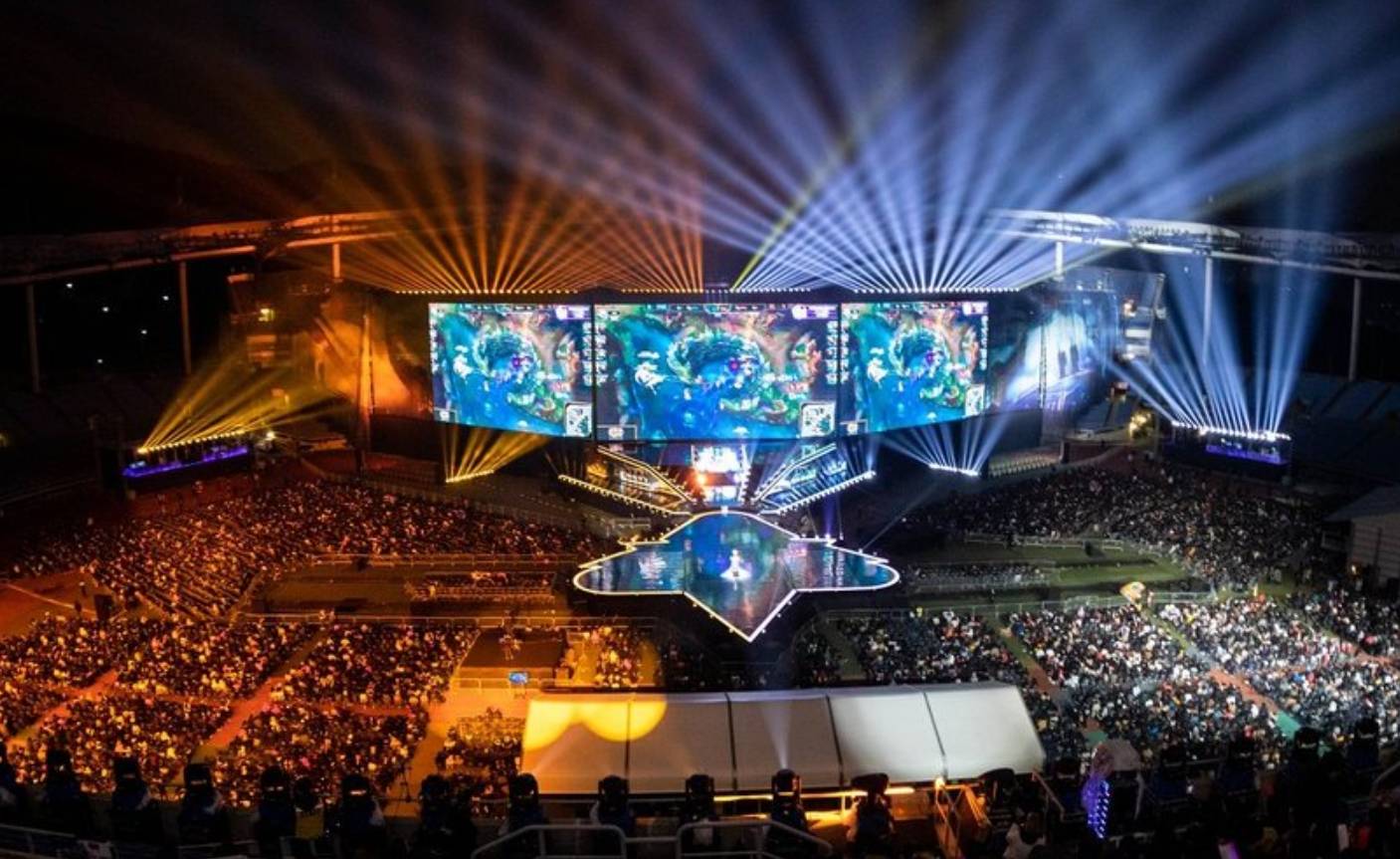 T1 主宰 DN Freecs ， Hanwha Life Esports 击败 Nongshim RedForce 于 LCK 2025 赛季