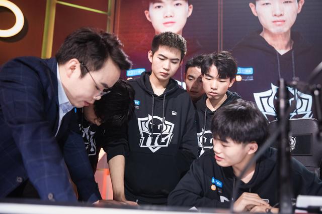 LOL上分攻略：阿木木成为版本答案，下赛季是不是非Ban必选？