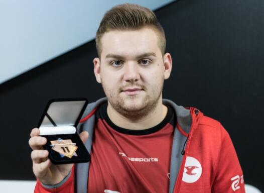 Tarzan 扎克的超级秀英雄首秀 Anyone's Legend 3-1 Top Esports 获得德玛西亚杯冠军