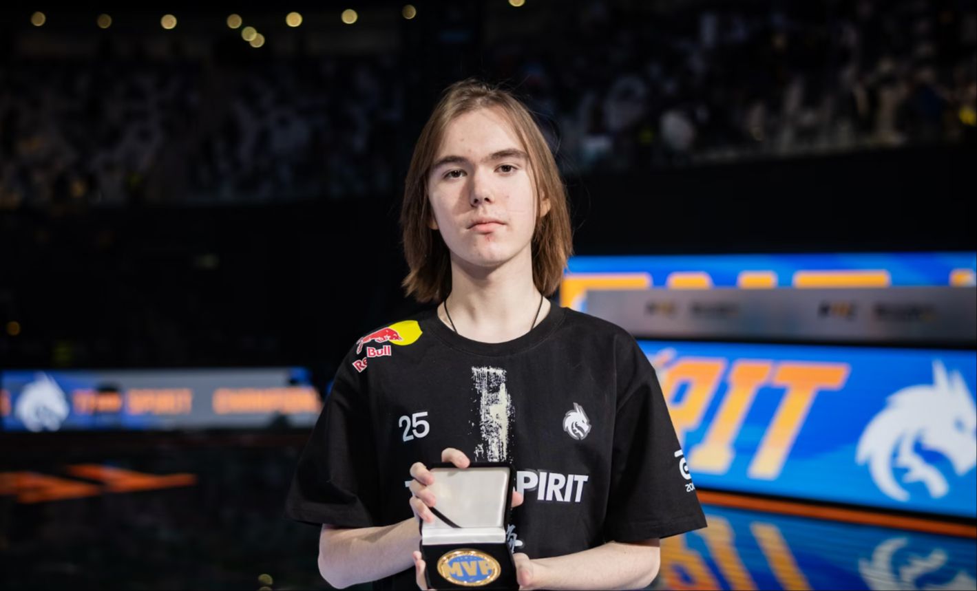 Falcons 在2025年电子竞技世界杯的季军赛中击败 Vitality