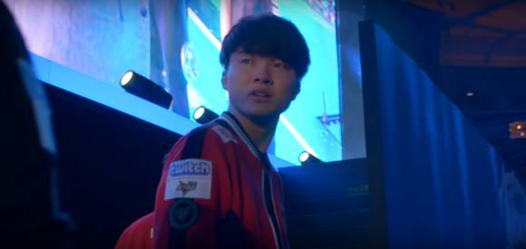 丹麦狙神重回巅峰，device斩获IEM秋季赛欧洲区MVP奖章